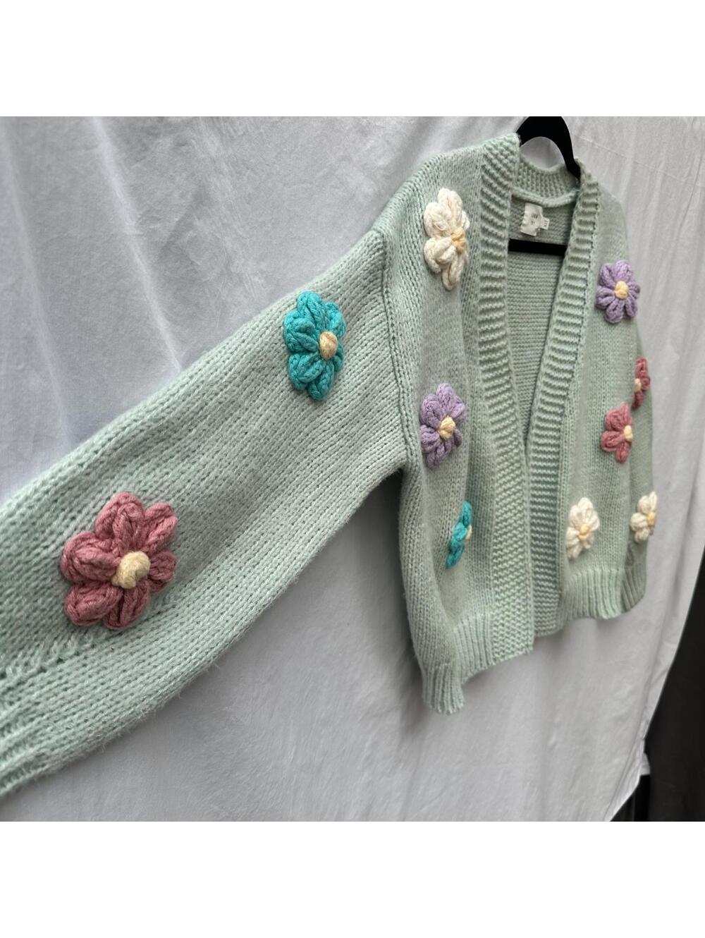 Luna Ivy Anthropologie Mint Green Knit Oversized Cardigan with Flowers Sz XS - Picture 4 of 7